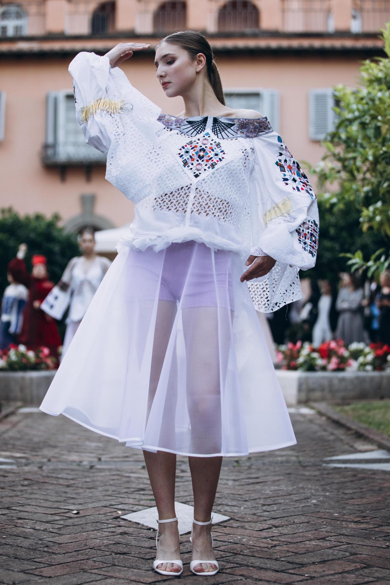 Украинки в &quot;вышиванках третьего тысячелетия&quot; поразили Европу: красивые фото